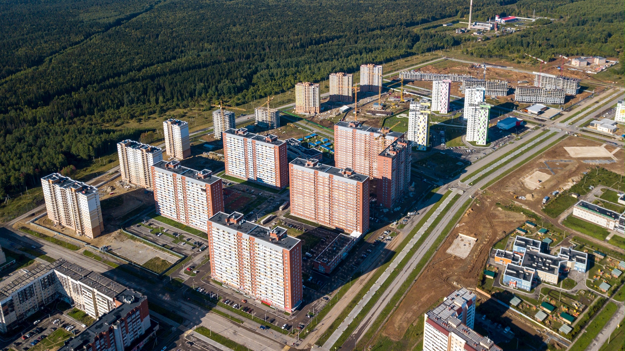 Новые подрядчики вышли на достройку 7 домов ЖК «Любимов»